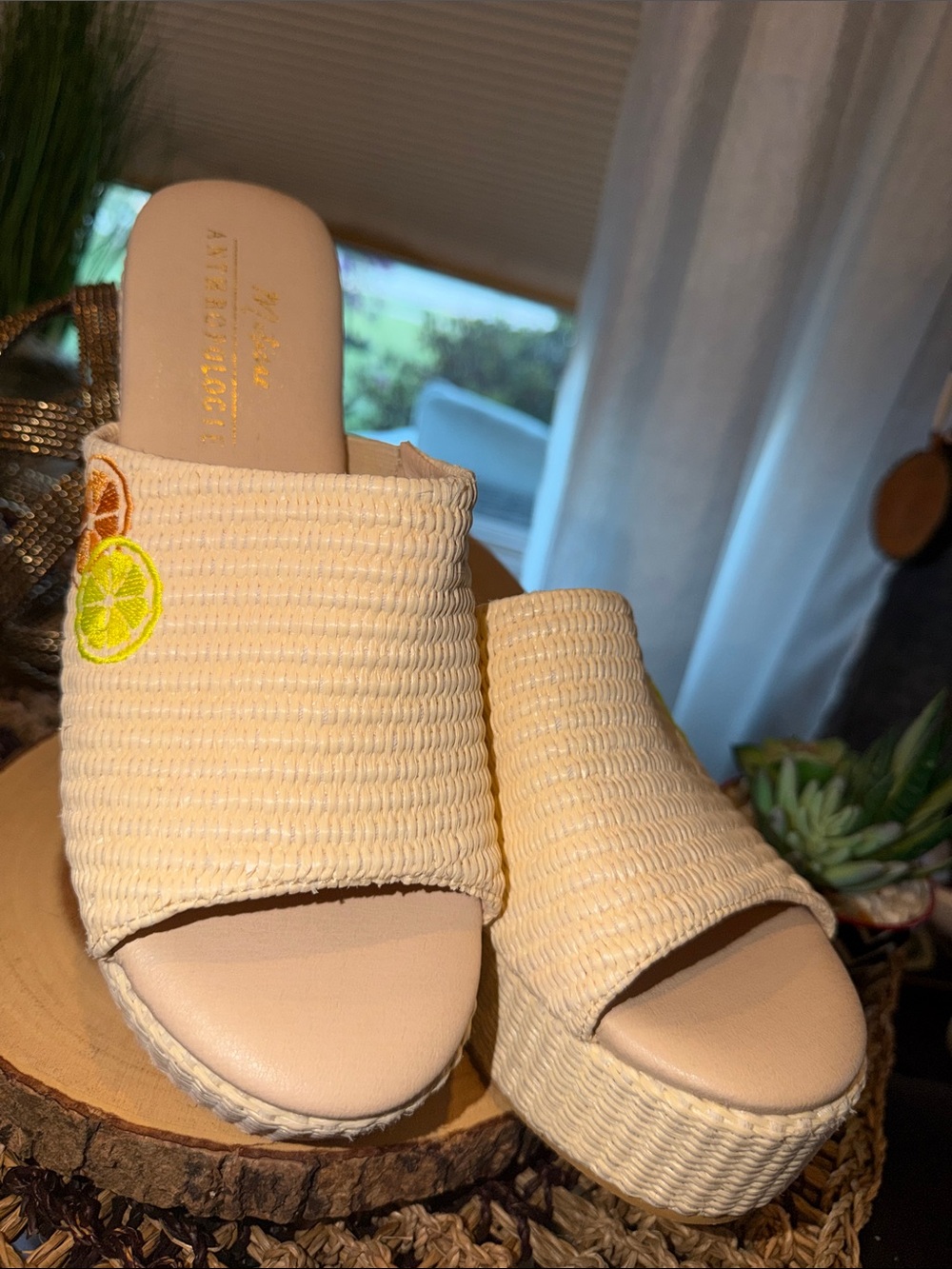 Matisse x Anthropologie Embroidered Citrus Raffia Platform Sandals Size 9 NEW